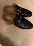 구찌 프린스타운 레더 블로퍼 블랙 397749/Princetown leather slipper with appliqués