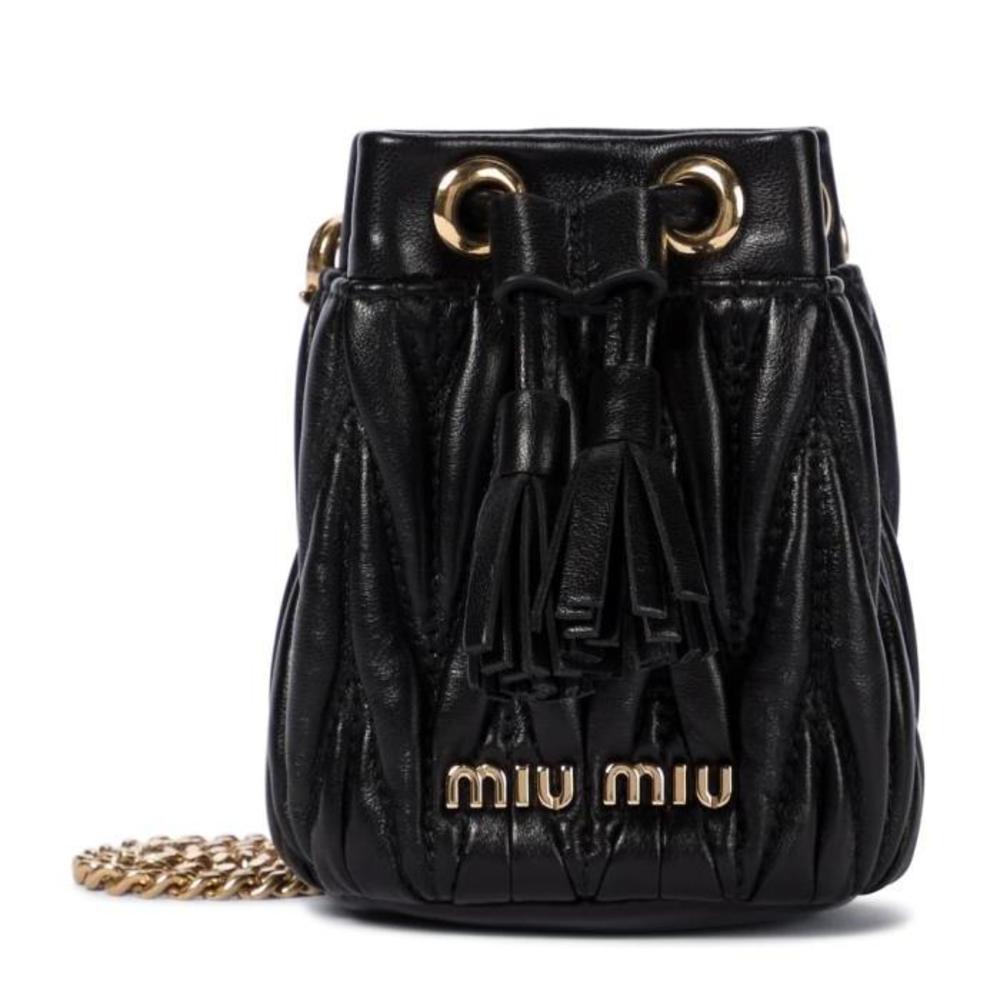 미우미우 여성 클러치 미니백 Mini matelasse leather bucket bag P00528515이끌라미우미우