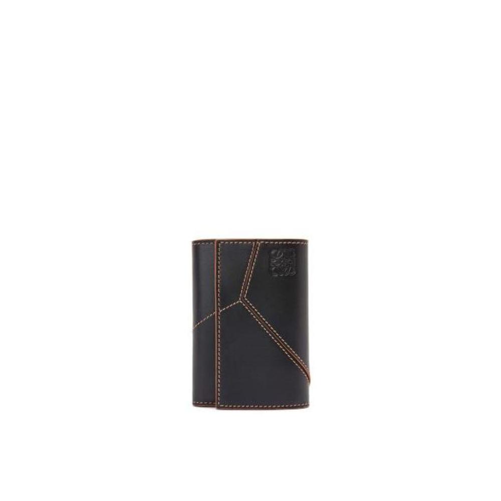 로에베 남성 반지갑 Puzzle stitches small vertical wallet in smooth calfskin Black C510S33X01이끌라로에베