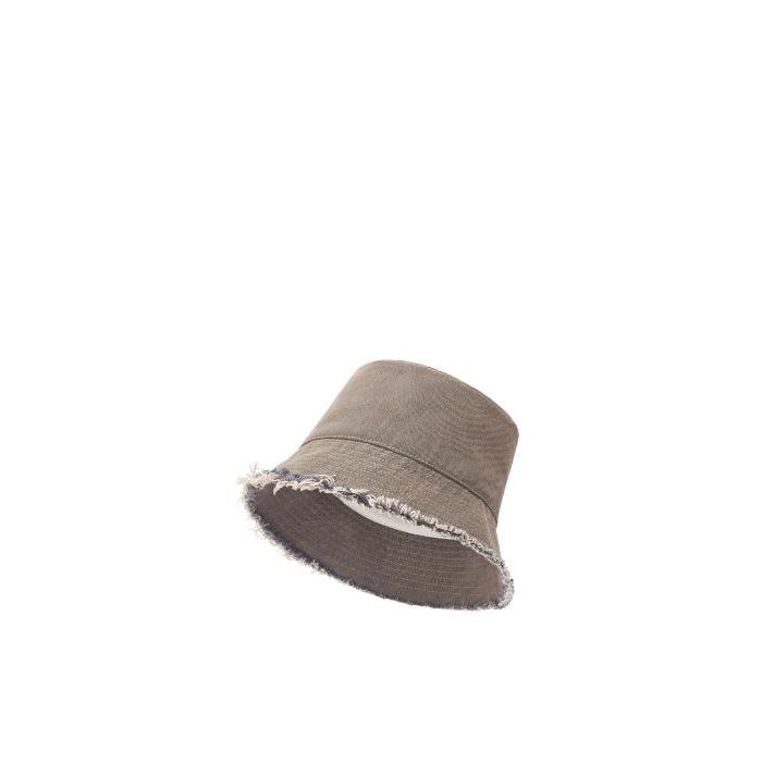 로에베 여성 모자 Bucket hat in denim calfskin Brown K820HB1X20-3100이끌라로에베
