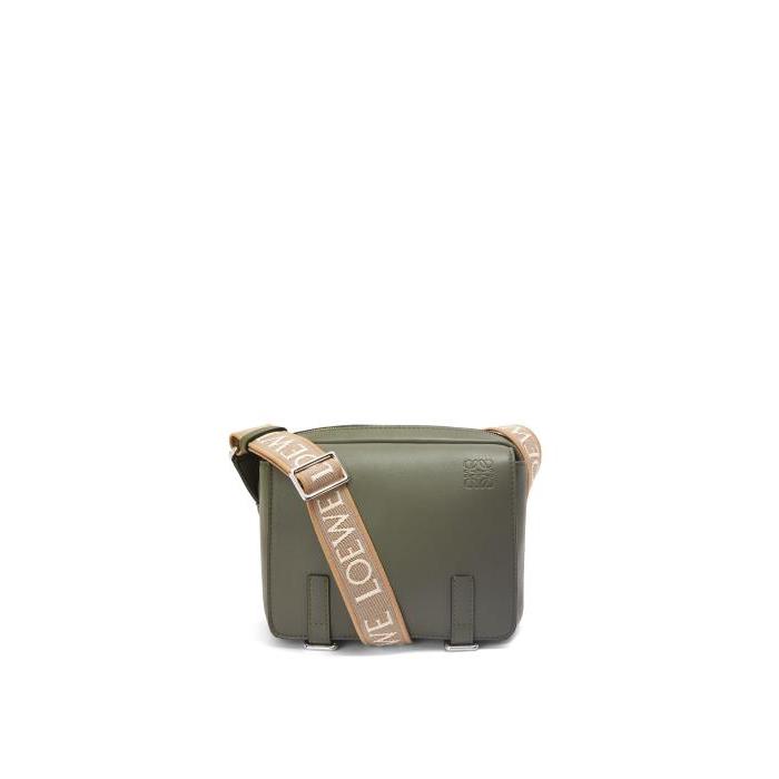 로에베 남성 숄더백 크로스백 XS Military messenger bag in supple smooth calfskin&amp;jacquard Khaki Green B553A72X21-4160이끌라로에베