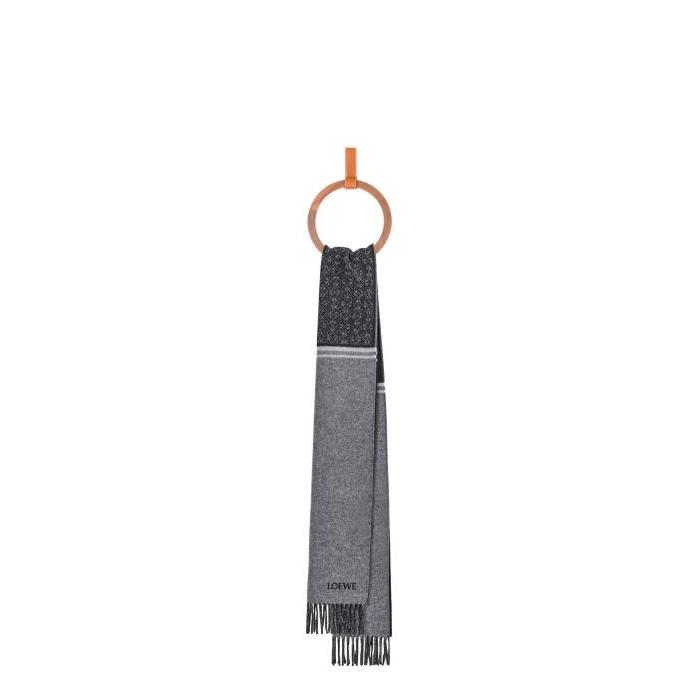 로에베 남성 스카프 숄 Scarf in wool&amp;cashmere Black/Grey F606257XAI-1114이끌라로에베