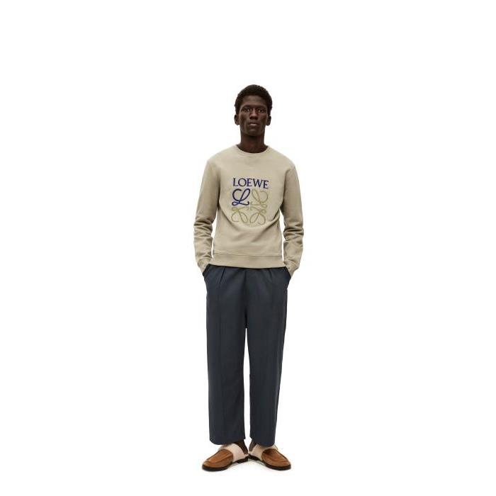 로에베 남성 니트웨어 LOEWE Anagram regular fit sweatshirt in cotton Sage H526Y24X10-4380이끌라로에베