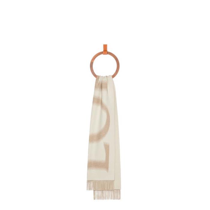 로에베 여성 스카프 숄 LOEWE scarf in wool&amp;cashmere White/Beige F540257X18-2112이끌라로에베