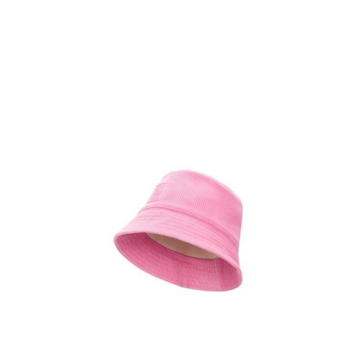 로에베 여성 모자 Patch bucket hat in corduroy Pink K820HB1X65-7140이끌라로에베