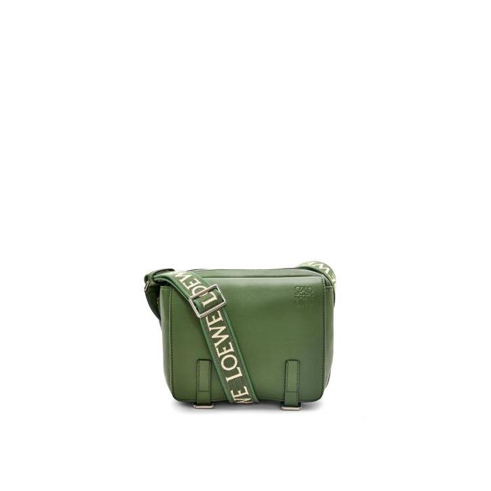 로에베 남성 숄더백 크로스백 XS Military messenger bag in supple smooth calfskin&amp;jacquard Hunter Green B553A72X27-4700이끌라로에베