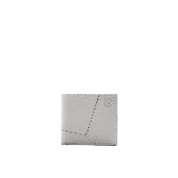 로에베 남성 반지갑 Puzzle bifold wallet in classic calfskin Asphalt Grey C510302X08-1640이끌라로에베