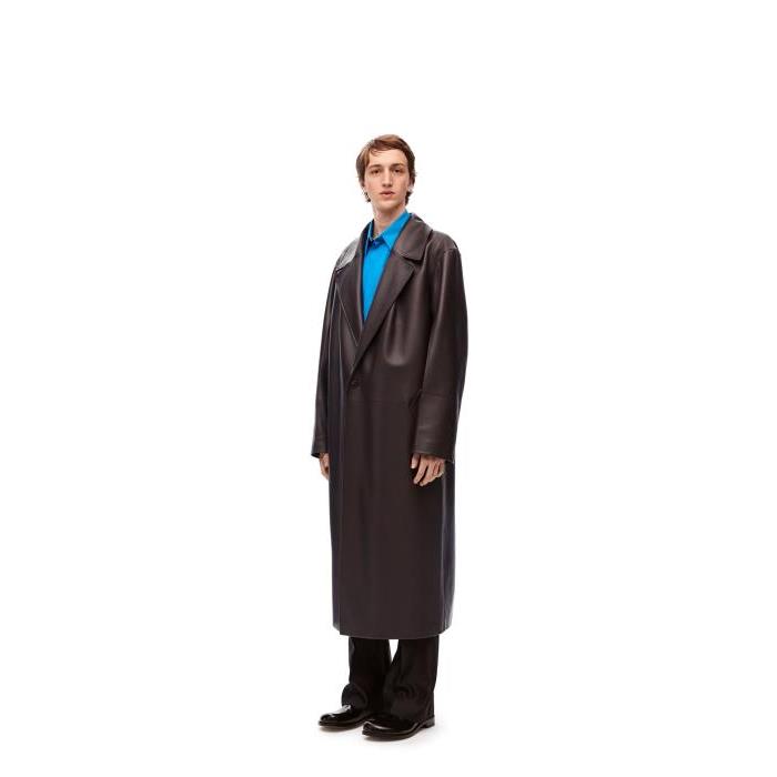 로에베 남성 코트 Pleated coat in nappa lambskin Dark Brown H526Y18L97-3110이끌라로에베