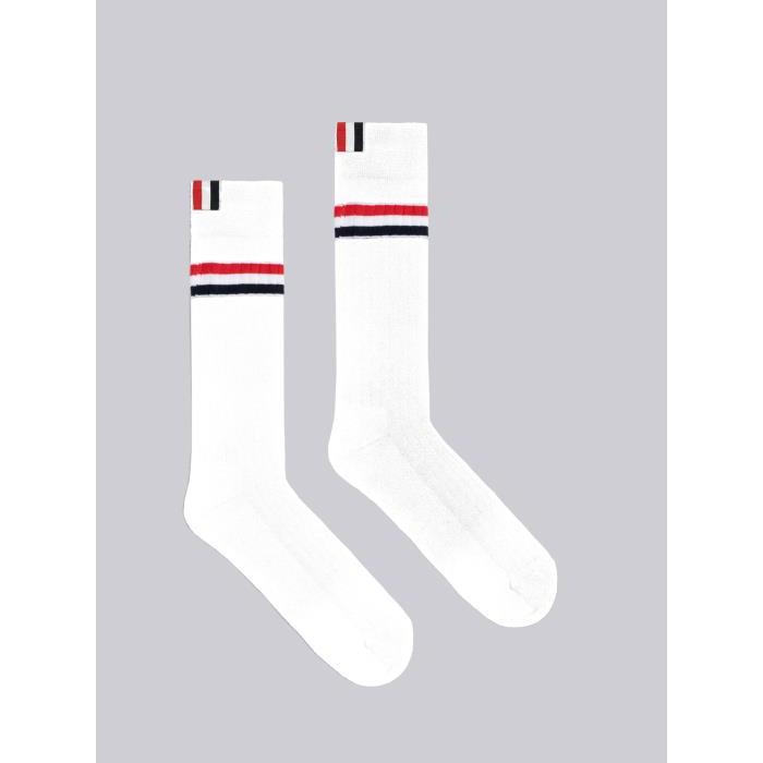 톰브라운 여성 양말 FAS165A-Y3022-100 Athletic Rib Stripe Ankle Socks이끌라톰브라운