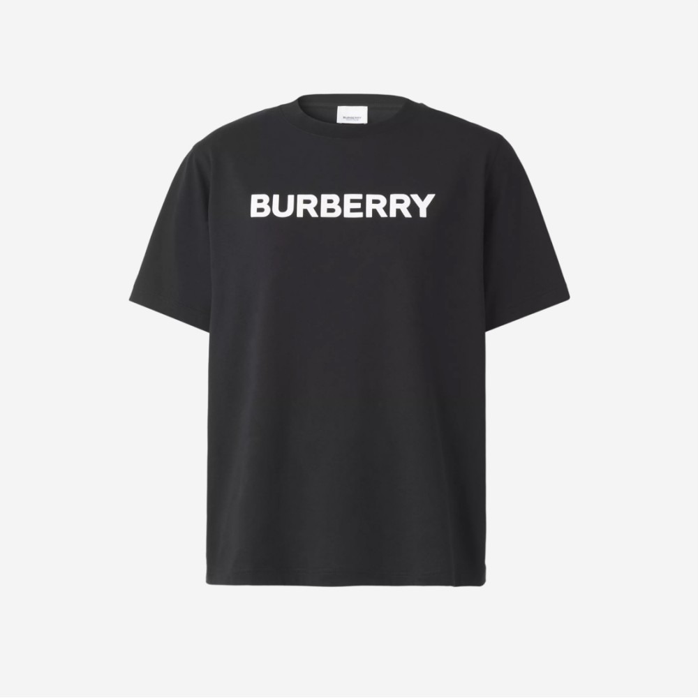 (W) 버버리 로고 프린트 코튼 티셔츠 블랙 8055251이끌라버버리